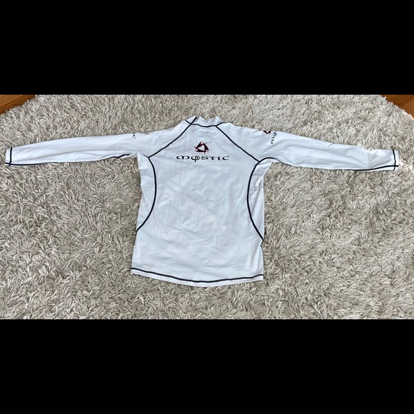 Tee - Picture 2 of 4